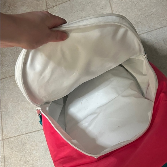 Igloo Kids Backpack - Vibrant Pink and Teal - Picture 3 of 3